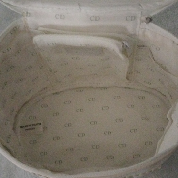 Dior Beauty bag - Picture 14 of 16